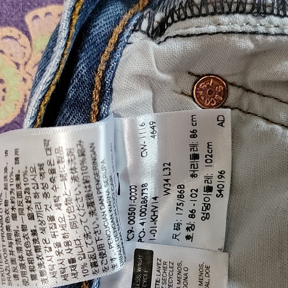 Levi's 501 Button Fly Jeans - Picture 5 of 8